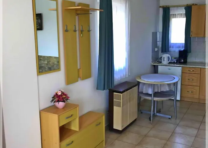 Kleines Haus Apartment Heviz